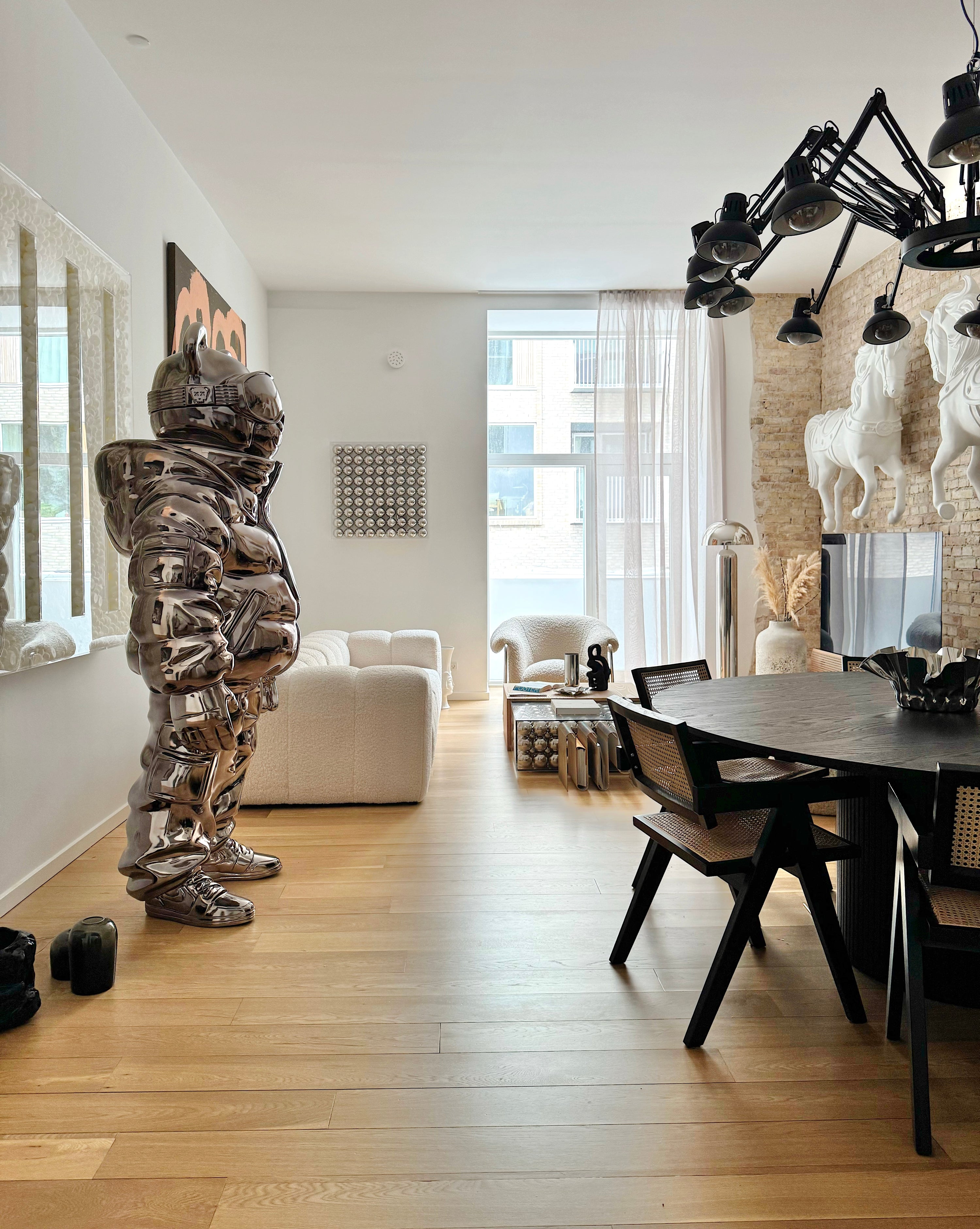 SCULPTURE ABWE 200CM / DARK CHROME