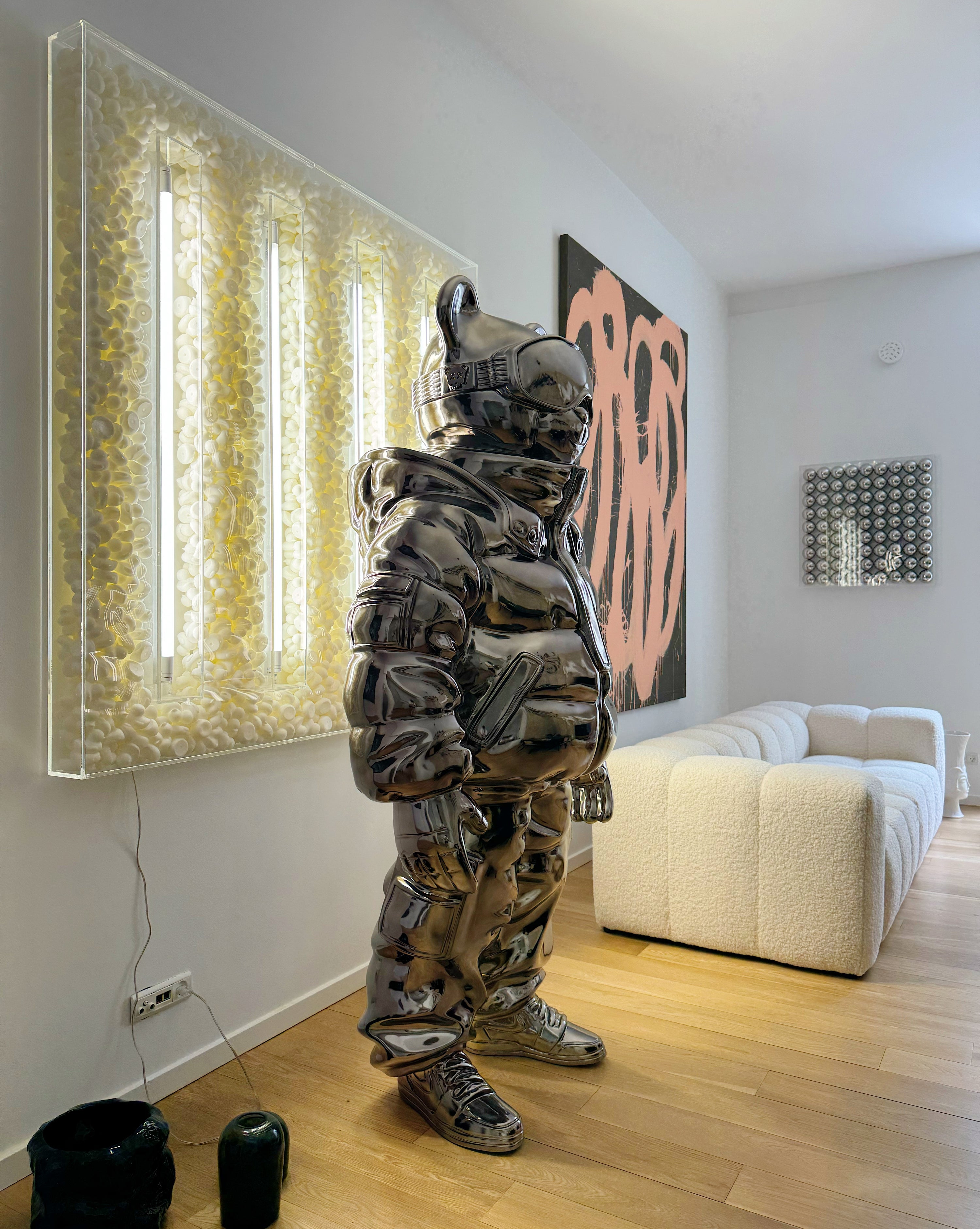 SCULPTURE ABWE 200CM / DARK CHROME