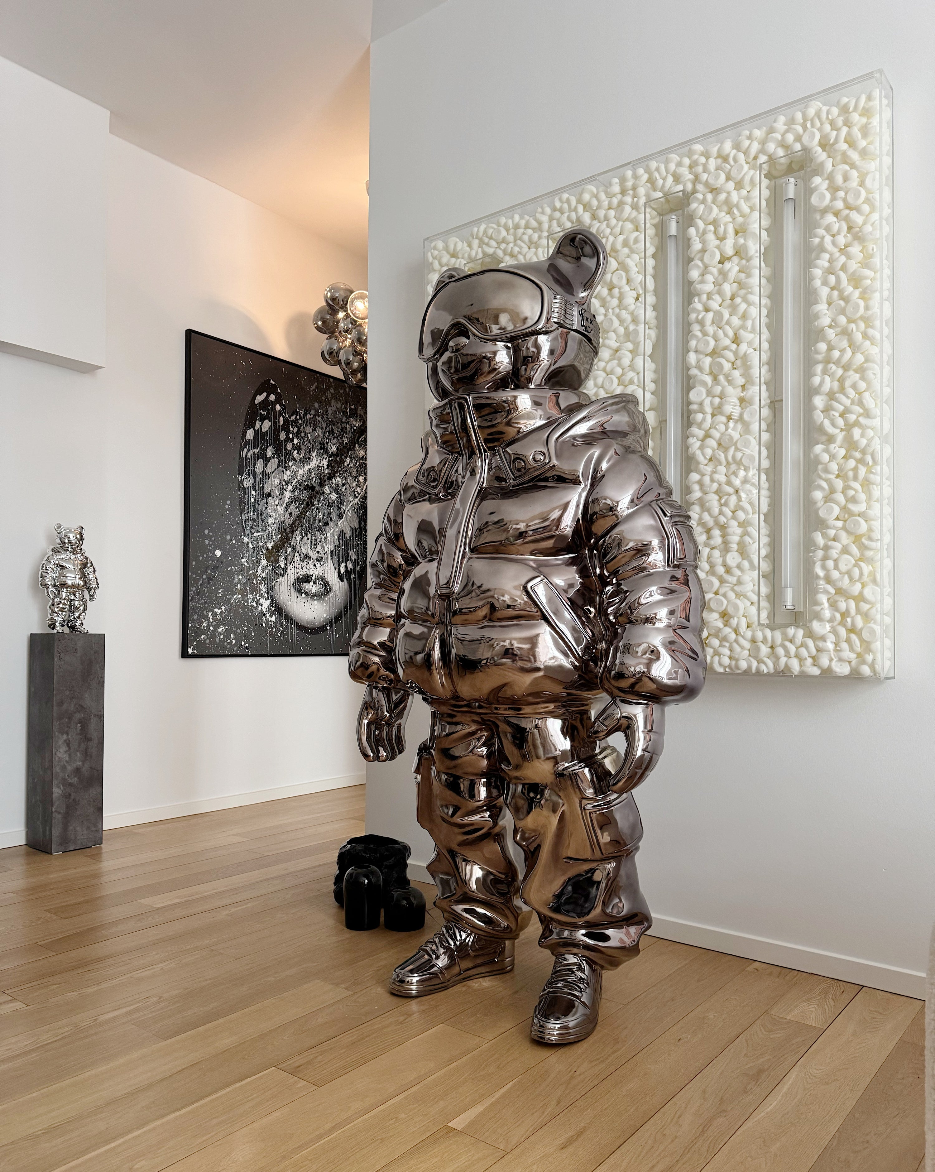SCULPTURE ABWE 200CM / DARK CHROME