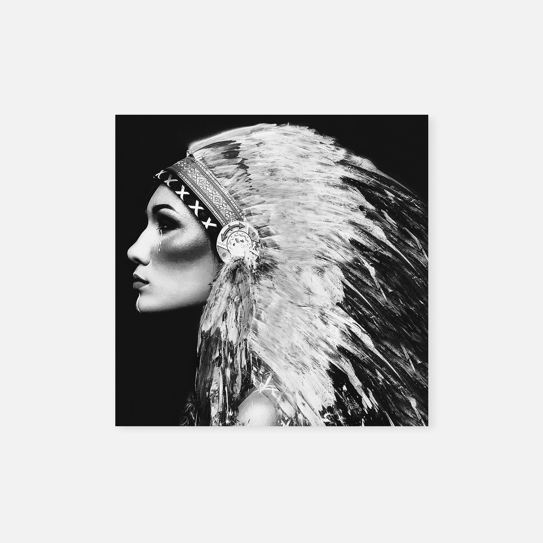 Native Queen BW